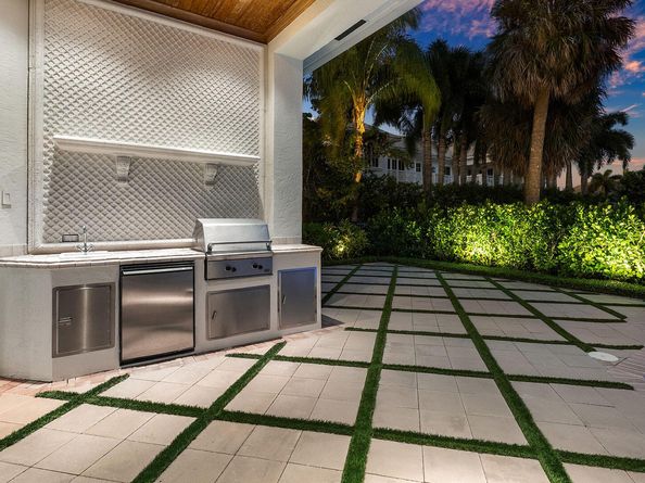 2124 W Maya Palm Drive, Boca Raton FL 33432