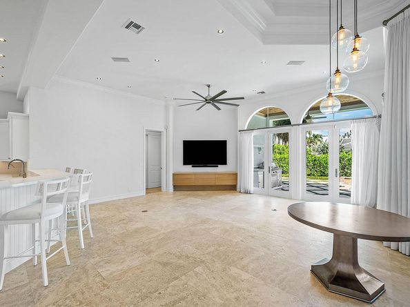 2124 W Maya Palm Drive, Boca Raton FL 33432