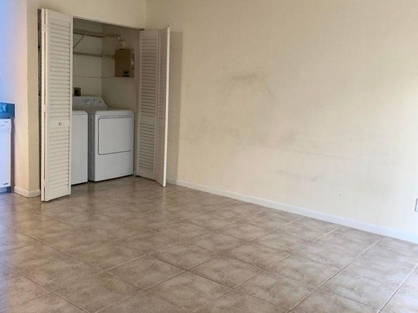 643 Executive Center Drive Q102, West Palm Beach FL 33401