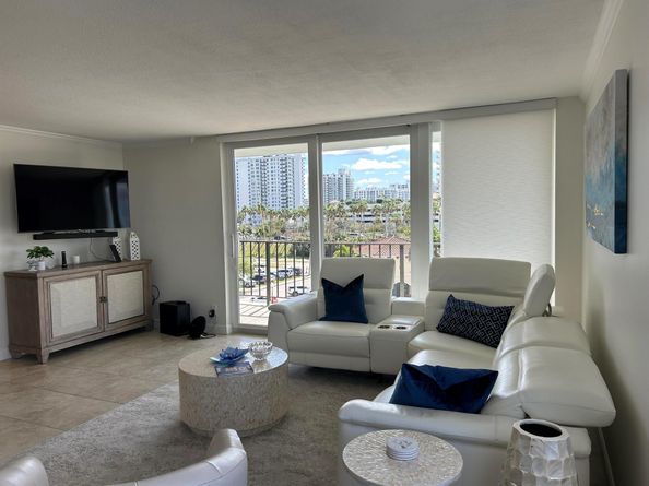 3233 NE 32nd Avenue 503, Fort Lauderdale FL 33308