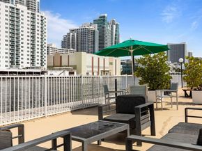 1000 Parkview Dr 1030, Hallandale Beach FL 33009