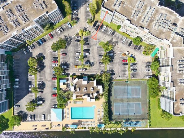 1000 Parkview Dr 1030, Hallandale Beach FL 33009