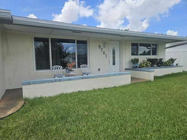 9761 NW 24th Place, Sunrise FL 33322