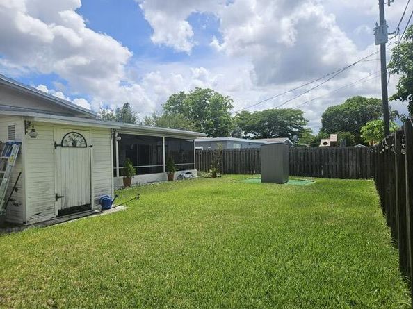 9761 NW 24th Place, Sunrise FL 33322
