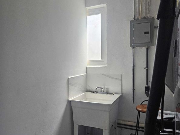 9761 NW 24th Place, Sunrise FL 33322