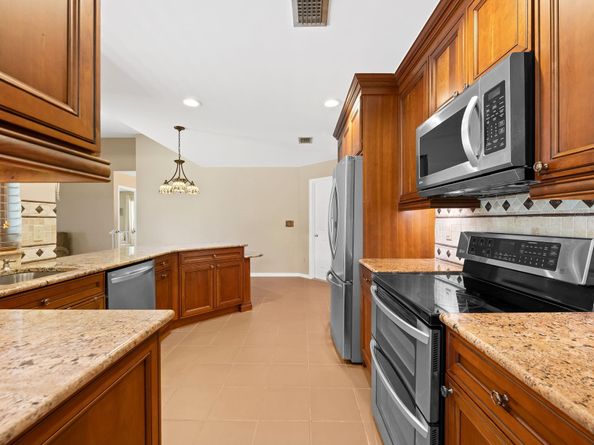 6221 Sedgewyck Cir W, Davie FL 33331