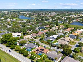 6221 Sedgewyck Cir W, Davie FL 33331