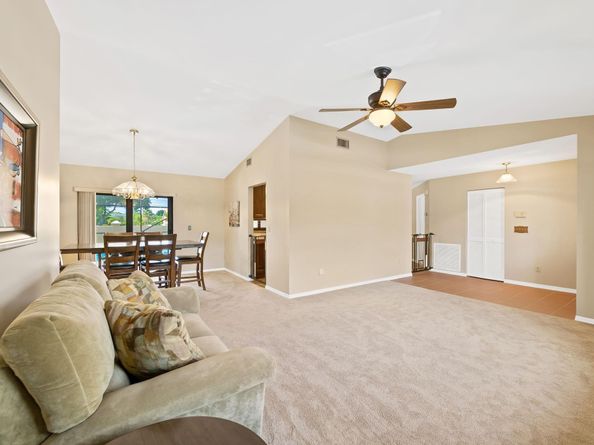 6221 Sedgewyck Cir W, Davie FL 33331