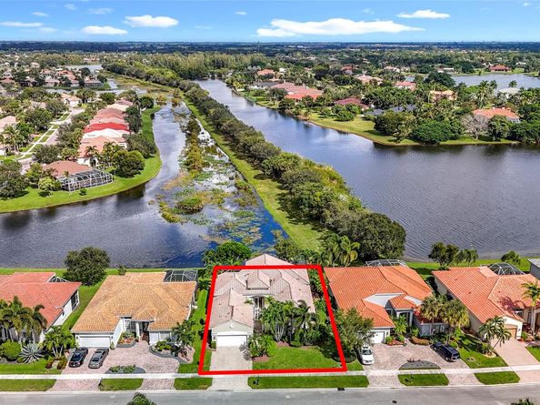 9499 Caserta St, Lake Worth FL 33467