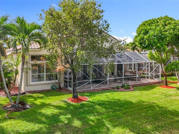 9499 Caserta St, Lake Worth FL 33467