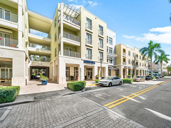 1203 Town Center Drive 202, Jupiter FL 33458