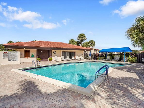 7951 Eastlake Dr D, Boca Raton FL 33433
