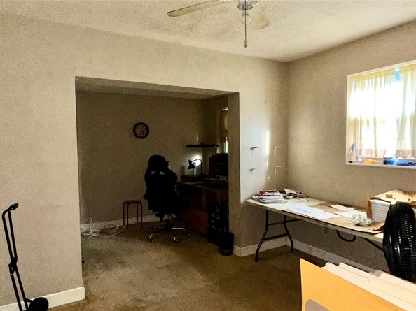 4810 NW 11th Pl, Lauderhill FL 33313
