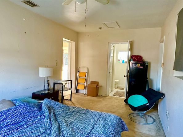 4810 NW 11th Pl, Lauderhill FL 33313