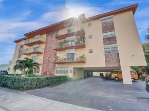 2010 Fillmore St 202, Hollywood FL 33020