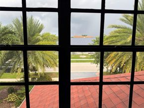 22251 Sands Point Dr, Boca Raton FL 33433
