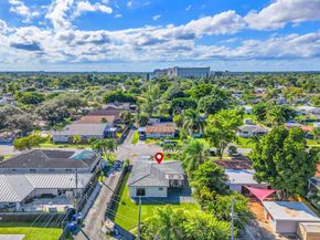 915 N 31st Rd, Hollywood FL 33021