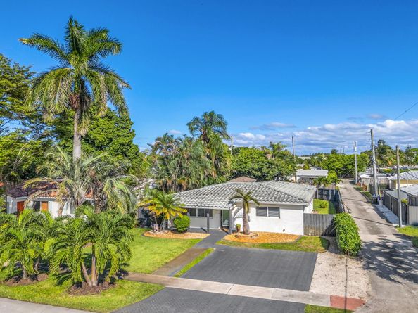 915 N 31st Rd, Hollywood FL 33021