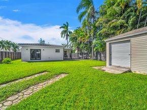 915 N 31st Rd, Hollywood FL 33021