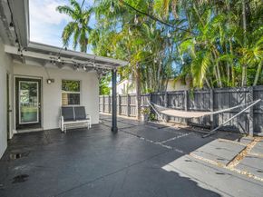 915 N 31st Rd, Hollywood FL 33021