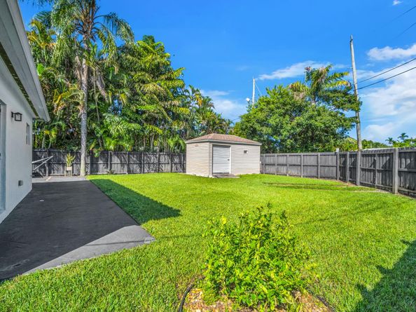 915 N 31st Rd, Hollywood FL 33021