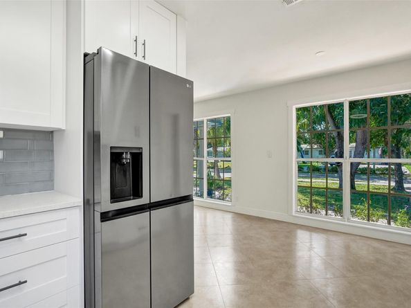 1220 NE 26th Ave, Pompano Beach FL 33062