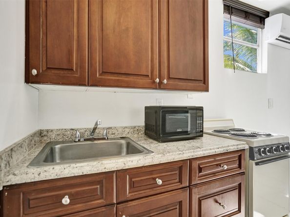 1220 NE 26th Ave, Pompano Beach FL 33062