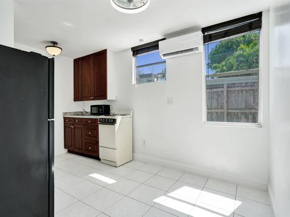 1220 NE 26th Ave, Pompano Beach FL 33062