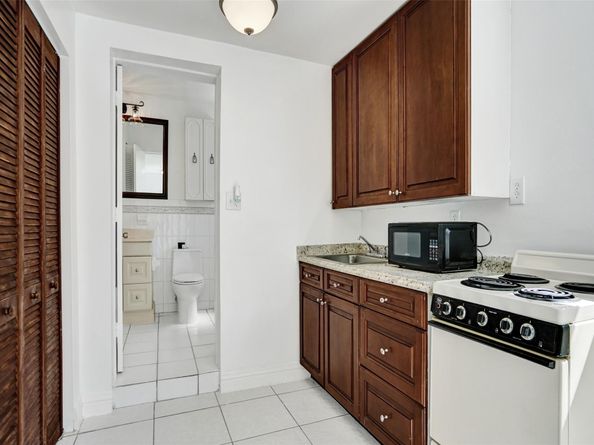 1220 NE 26th Ave, Pompano Beach FL 33062