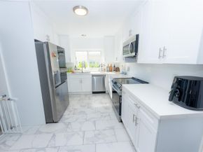 425 NW 122nd St, North Miami FL 33168