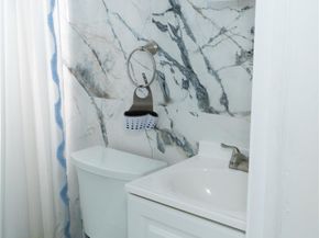 425 NW 122nd St, North Miami FL 33168