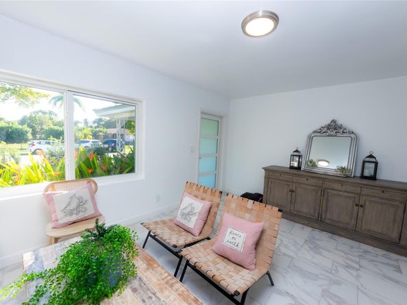 425 NW 122nd St, North Miami FL 33168