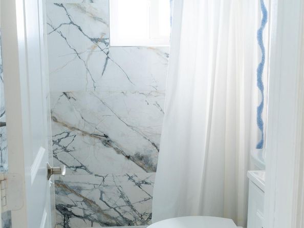 425 NW 122nd St, North Miami FL 33168