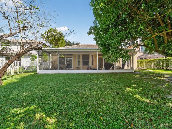 6243 Sand Hills Circle, Lake Worth FL 33463