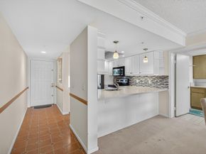 2201 Marina Isle Way 202, Jupiter FL 33477