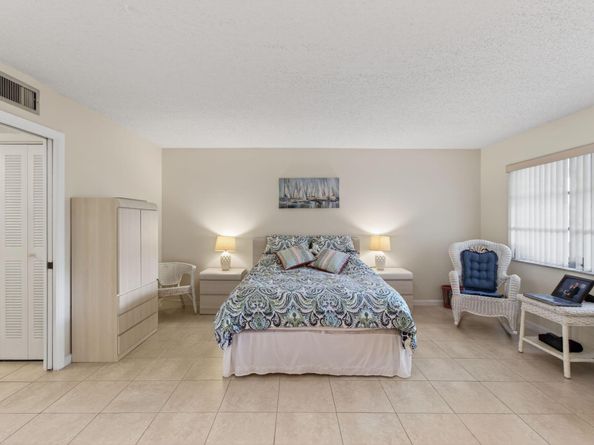 1225 Club Drive W B, Delray Beach FL 33445