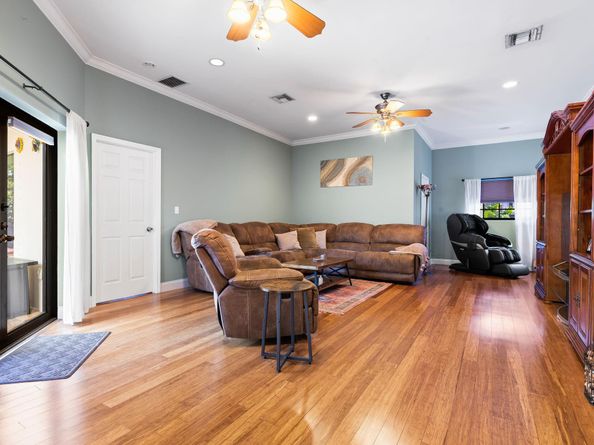 1551 Monroe St, Hollywood FL 33020