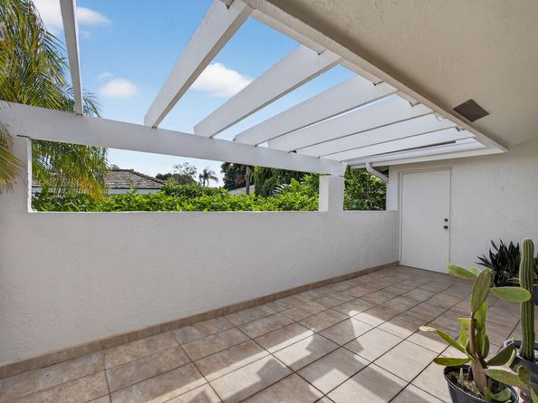 3644 Freshwater Drive, Jupiter FL 33477