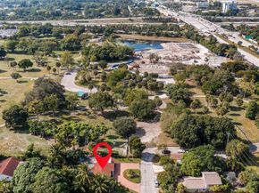 946 Alamanda Rd, West Palm Beach FL 33405