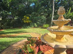 946 Alamanda Rd, West Palm Beach FL 33405