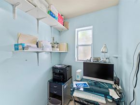 946 Alamanda Rd, West Palm Beach FL 33405