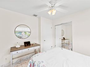 946 Alamanda Rd, West Palm Beach FL 33405