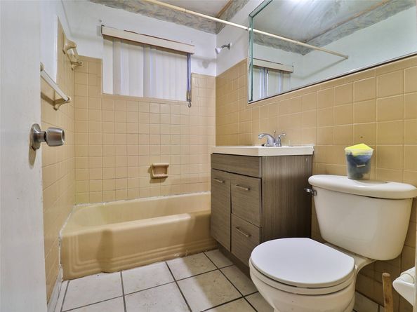 2520 NW 108th St, Miami FL 33167