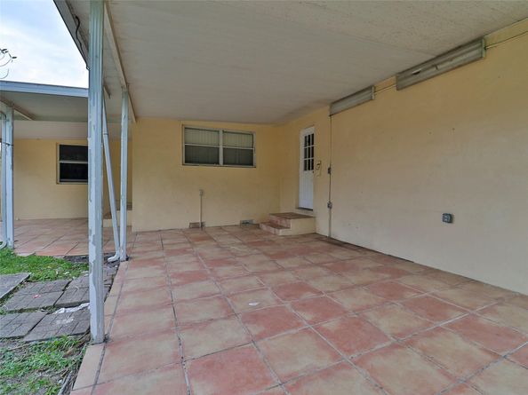 2520 NW 108th St, Miami FL 33167