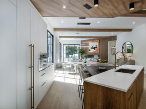 2579 Players Court, Wellington FL 33414