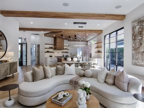 2579 Players Court, Wellington FL 33414