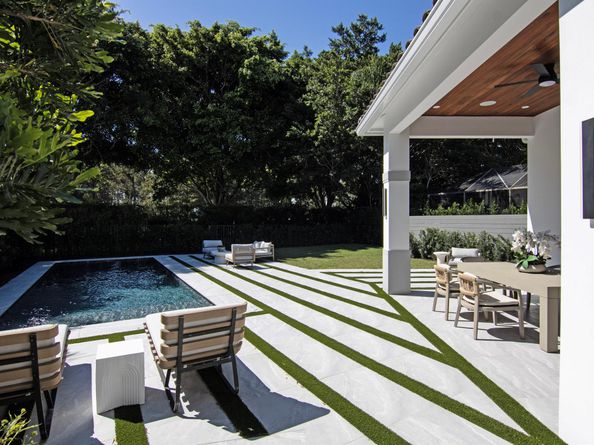 2579 Players Court, Wellington FL 33414