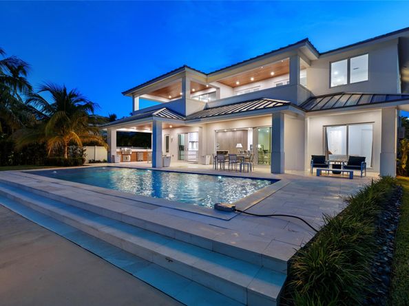 2103 N Riverside Dr, Pompano Beach FL 33062