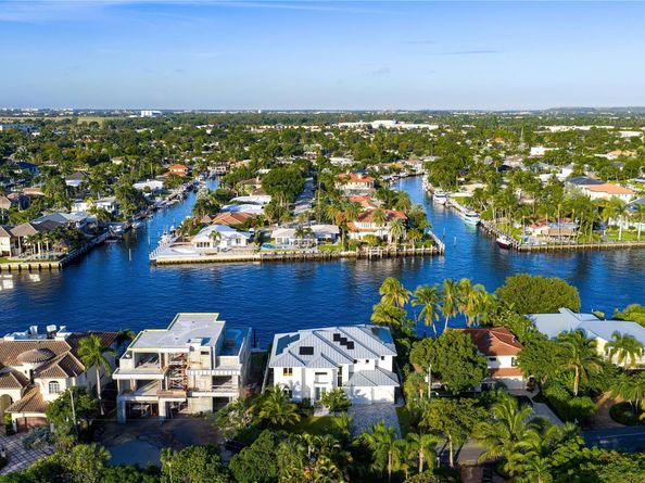 2103 N Riverside Dr, Pompano Beach FL 33062