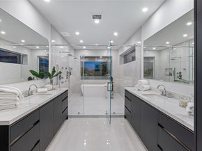 2103 N Riverside Dr, Pompano Beach FL 33062